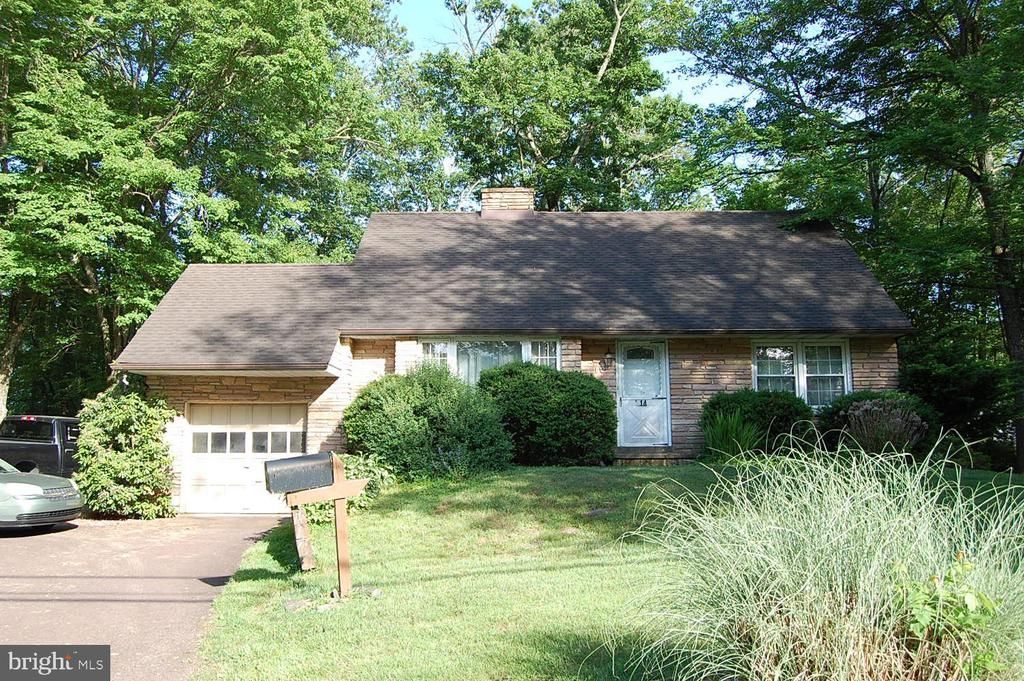 314 E PARK AVENUE , SELLERSVILLE, PA 18960