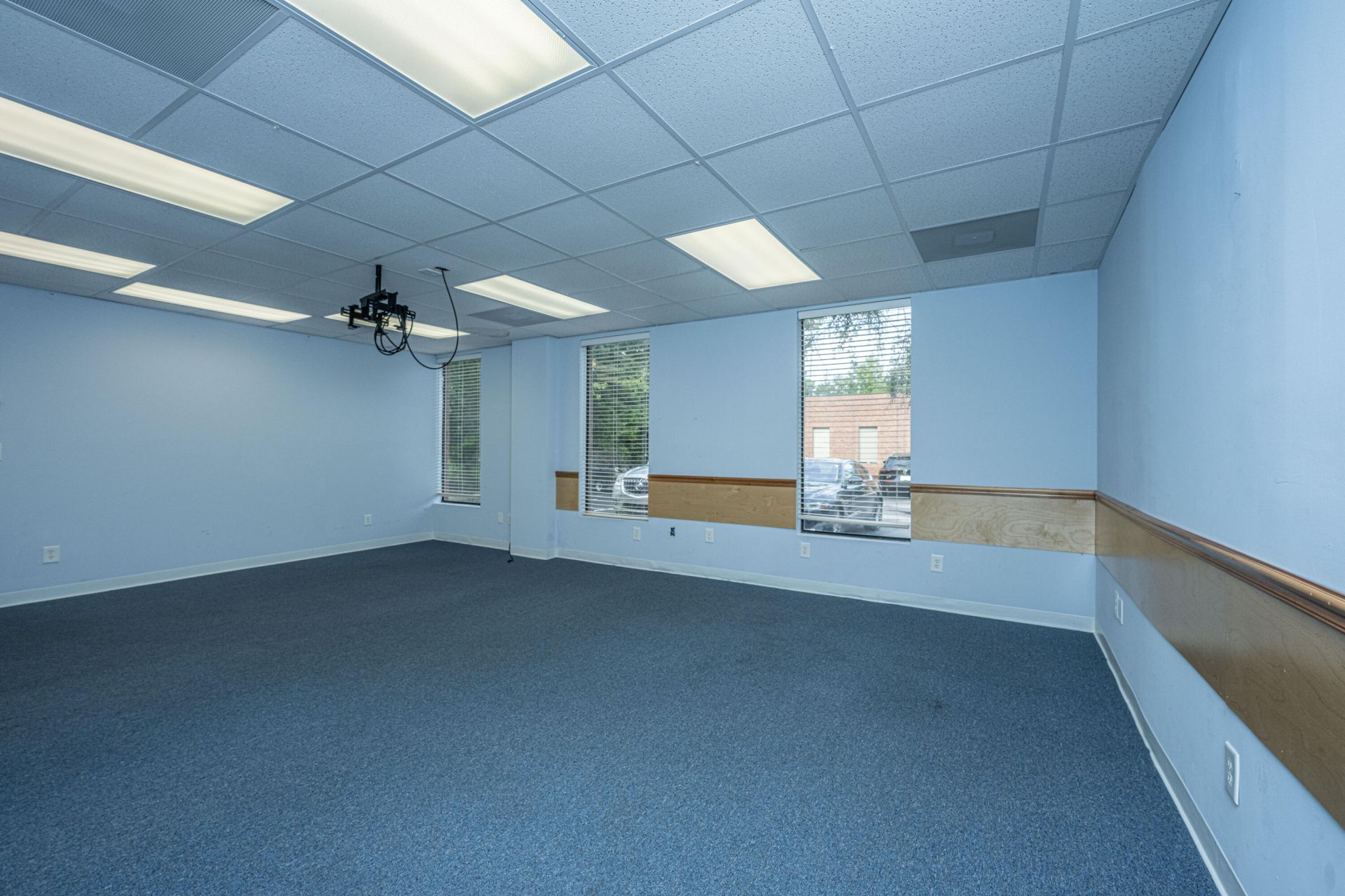 29 Leinbach Drive  Photo 11