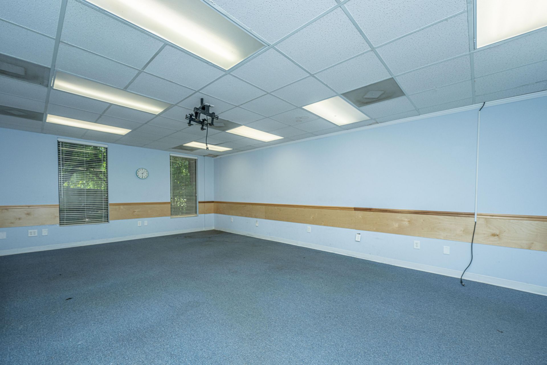 29 Leinbach Drive  Photo 13