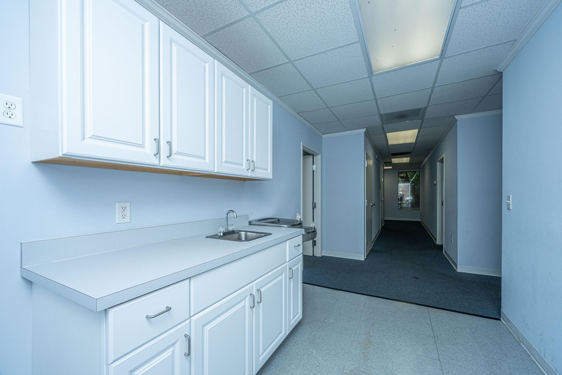 29 Leinbach Drive  Photo 17