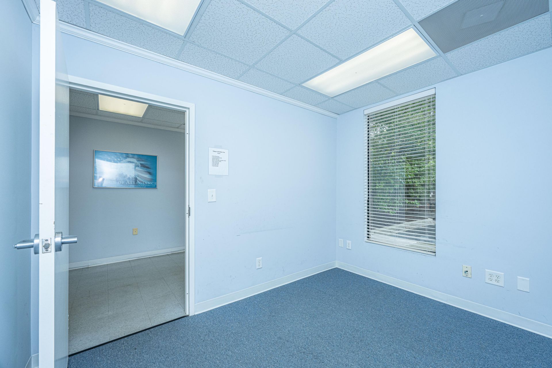 29 Leinbach Drive  Photo 9