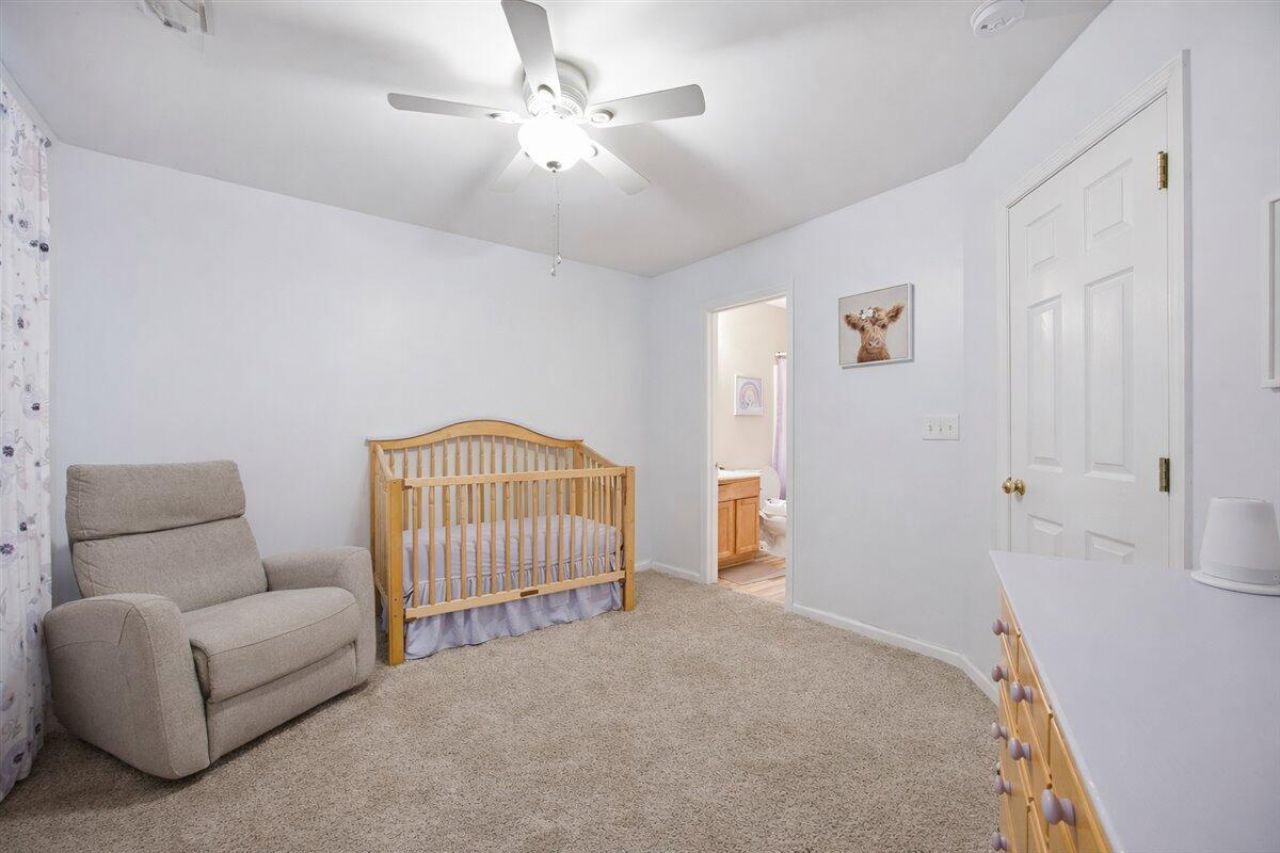 302 Twin Tree Drive Photo 14