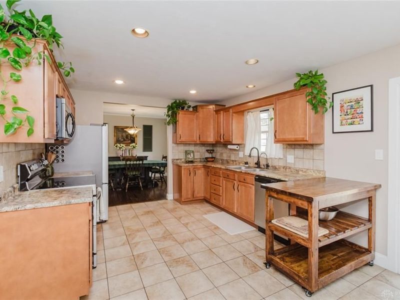 325 Thelma Avenue, Clayton, OH 45415 Photo 17