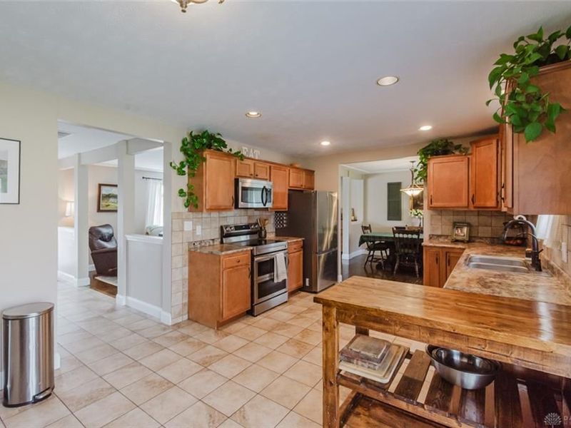 325 Thelma Avenue, Clayton, OH 45415 Photo 19