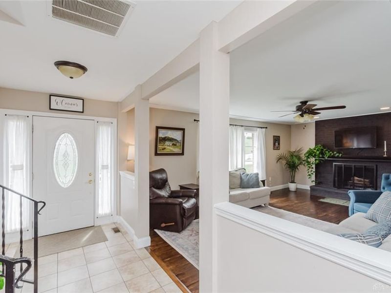 325 Thelma Avenue, Clayton, OH 45415 Photo 3