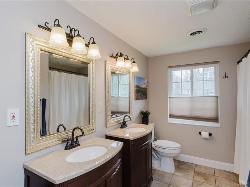 325 Thelma Avenue, Clayton, OH 45415 Photo 7