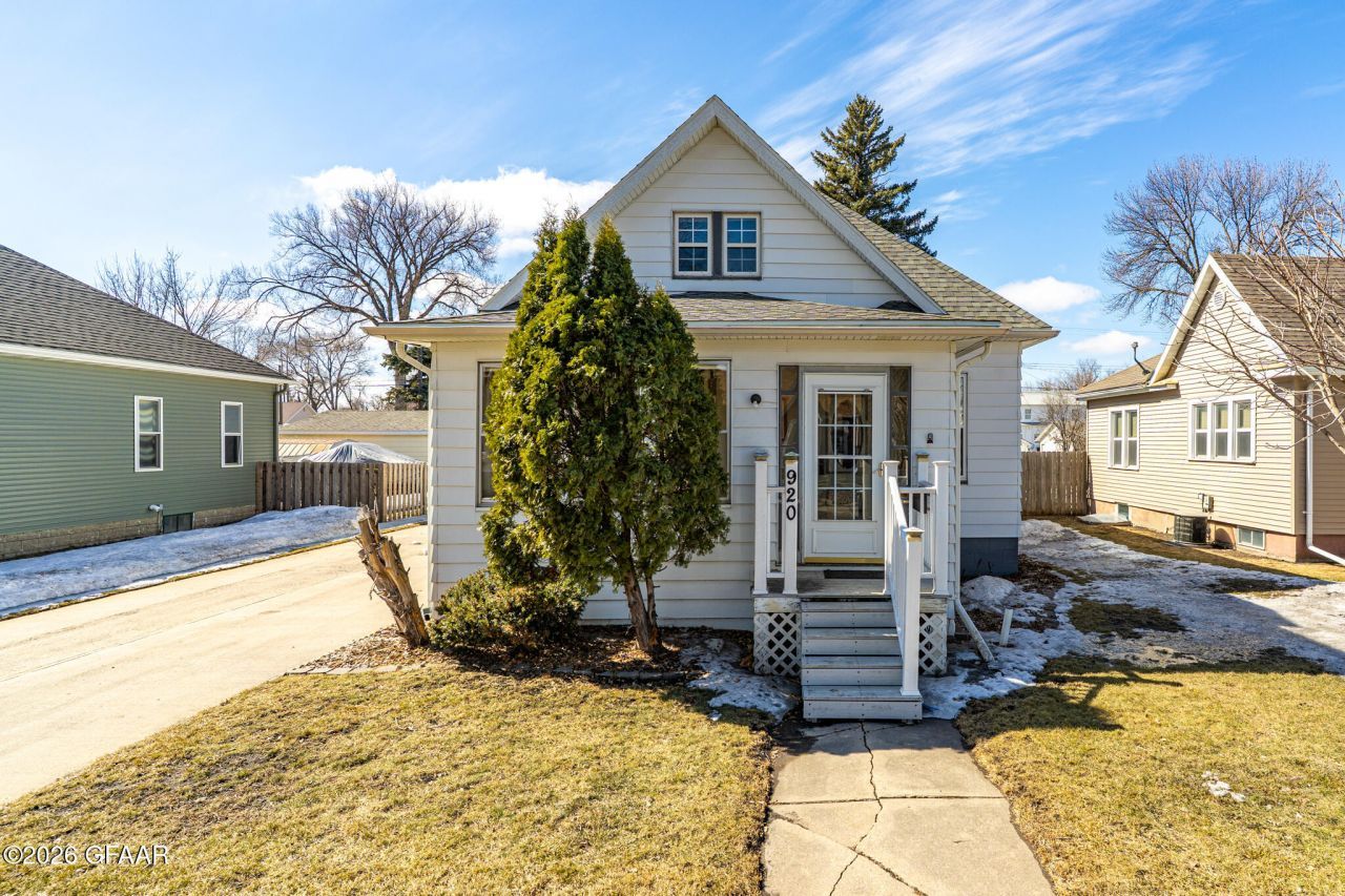 920 CHERRY Street primary photo