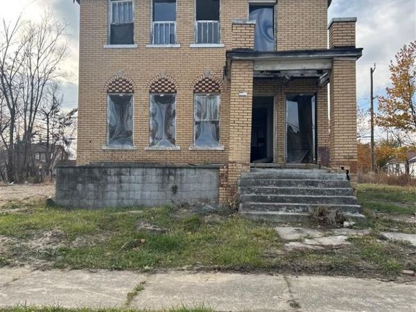 9821 McQuade Street, Detroit, MI 48206