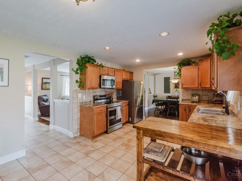 325 Thelma Avenue, Clayton, OH 45415 Photo 15