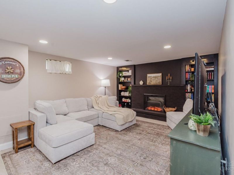 325 Thelma Avenue, Clayton, OH 45415 Photo 21