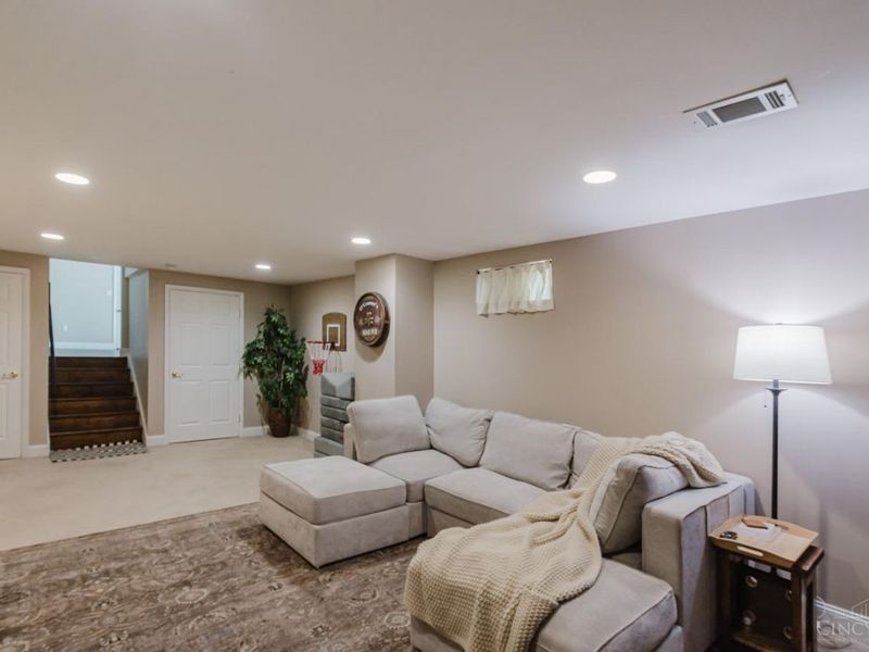 325 Thelma Avenue, Clayton, OH 45415 Photo 23