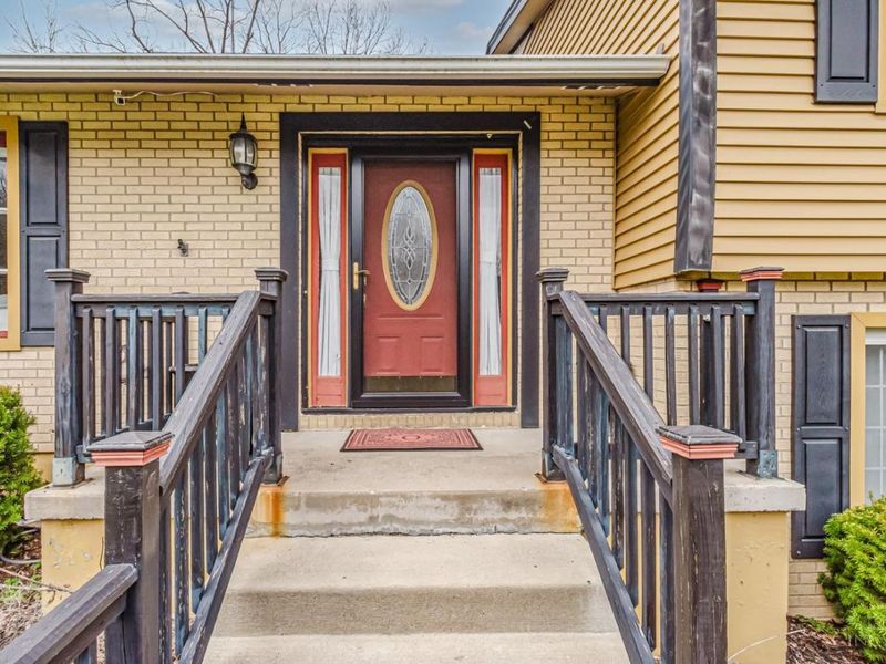 325 Thelma Avenue, Clayton, OH 45415 Photo 3