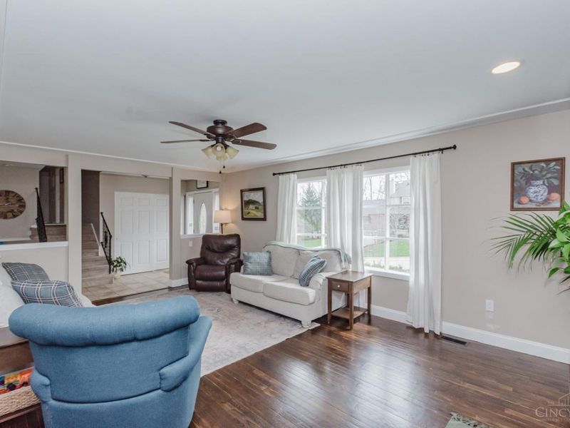 325 Thelma Avenue, Clayton, OH 45415 Photo 7