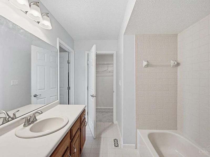 2415 Henesy Lane, Fairfield, OH 45014 Photo 28