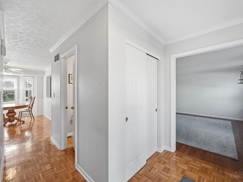 2415 Henesy Lane, Fairfield, OH 45014 Photo 4