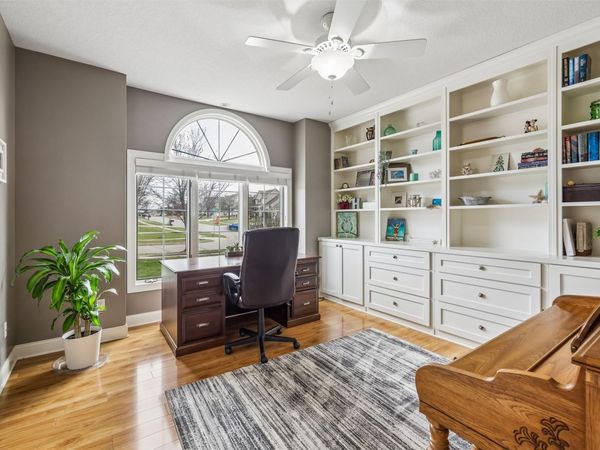 9317 Catalina Circle, Johnston, IA 50131