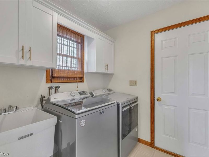 1023 Gulf Road, Elyria, OH 44035 Photo 13