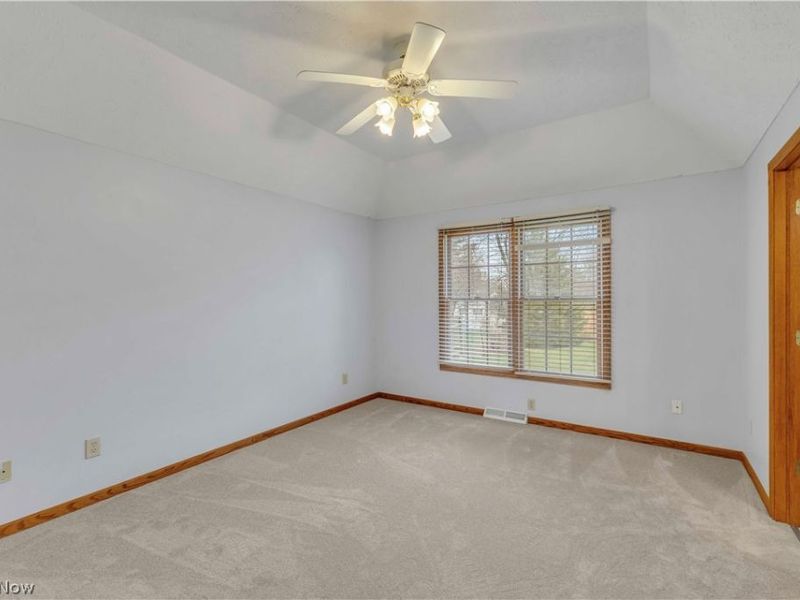 1023 Gulf Road, Elyria, OH 44035 Photo 19