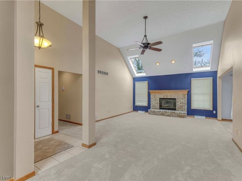 1023 Gulf Road, Elyria, OH 44035 Photo 2