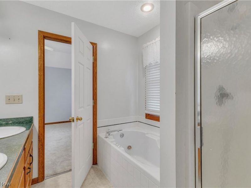 1023 Gulf Road, Elyria, OH 44035 Photo 22