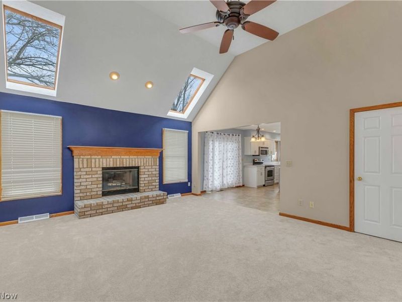 1023 Gulf Road, Elyria, OH 44035 Photo 3