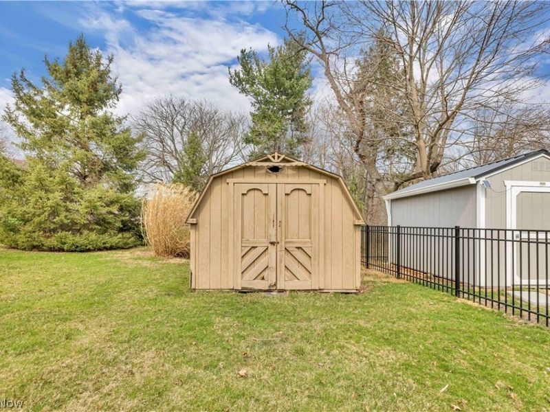 1023 Gulf Road, Elyria, OH 44035 Photo 34