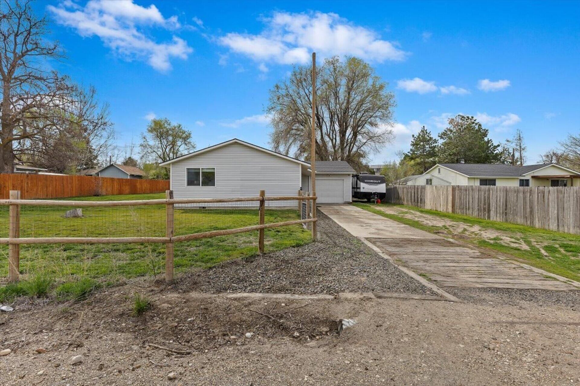 9191 Rolling Hills Ct primary photo