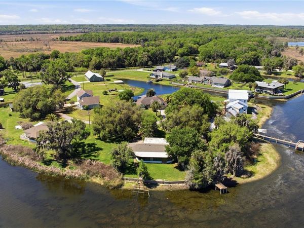 21407 NW 39TH COURT , MICANOPY, FL 32667