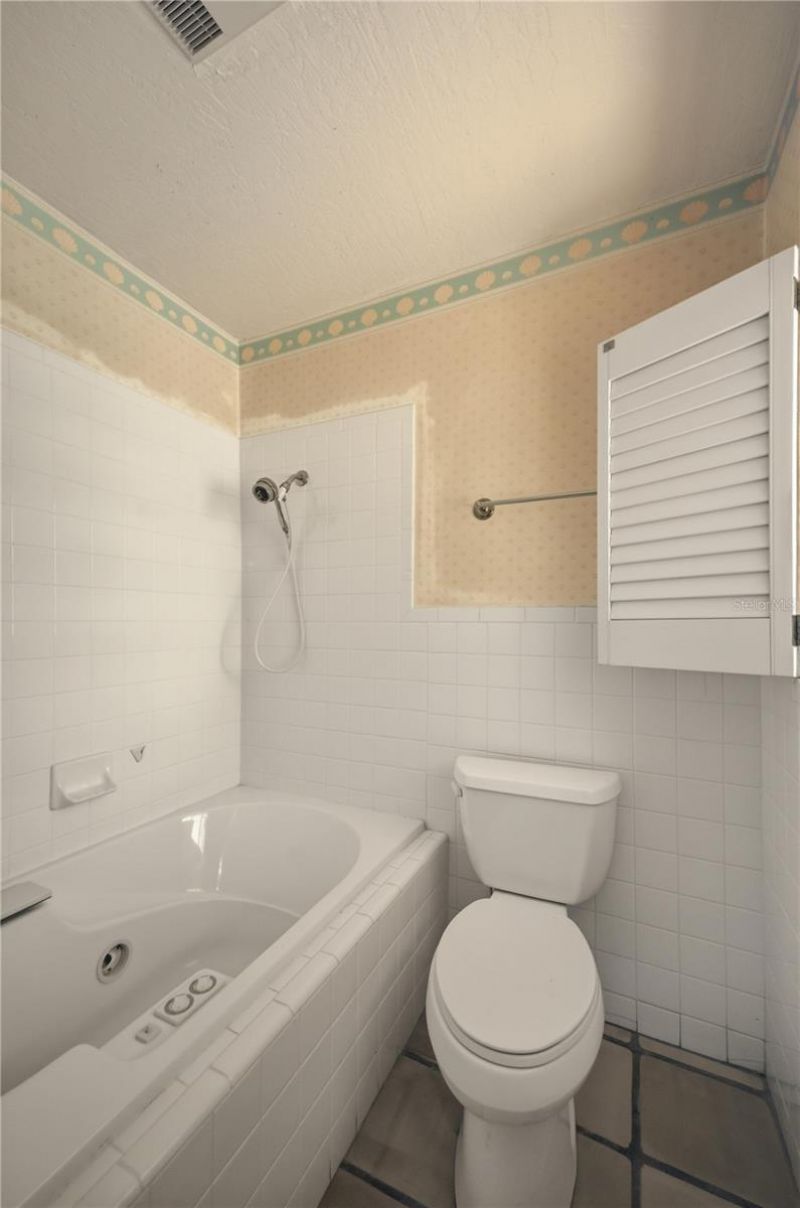 21407 NW 39th Court , Micanopy, FL 32667 Photo