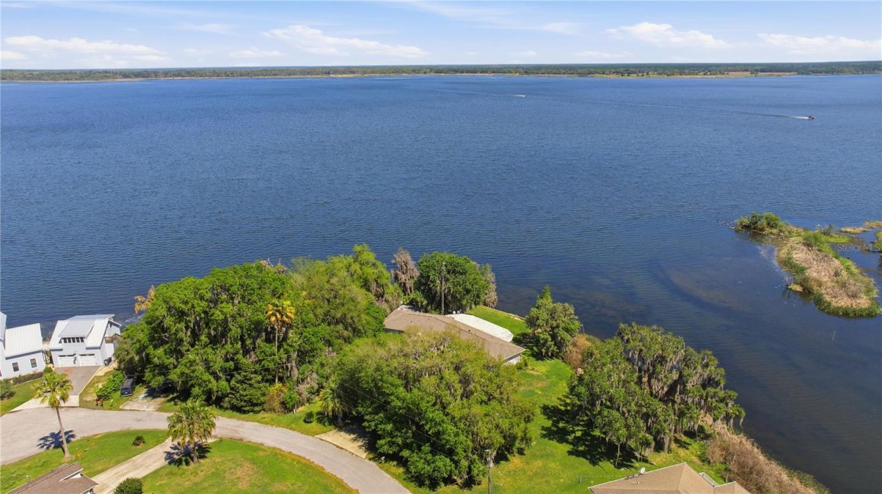 21407 NW 39th Court , Micanopy, FL 32667 Photo