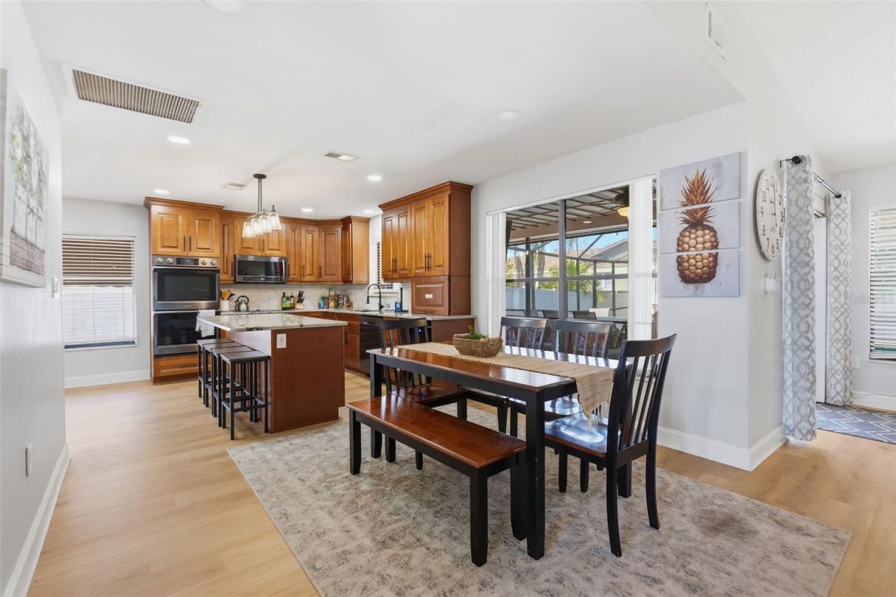 12762 98th Street , Largo, FL 33773 Photo