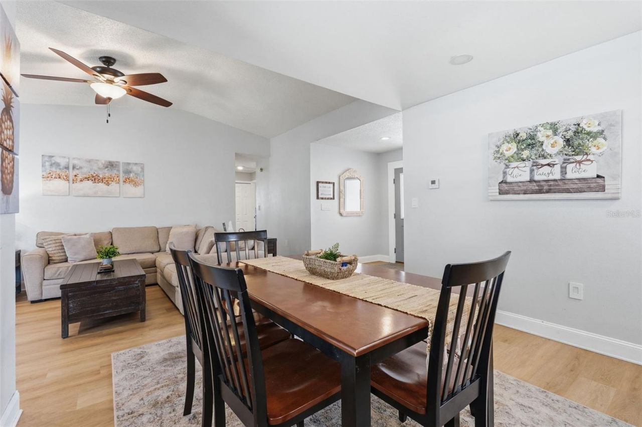 12762 98th Street , Largo, FL 33773 Photo