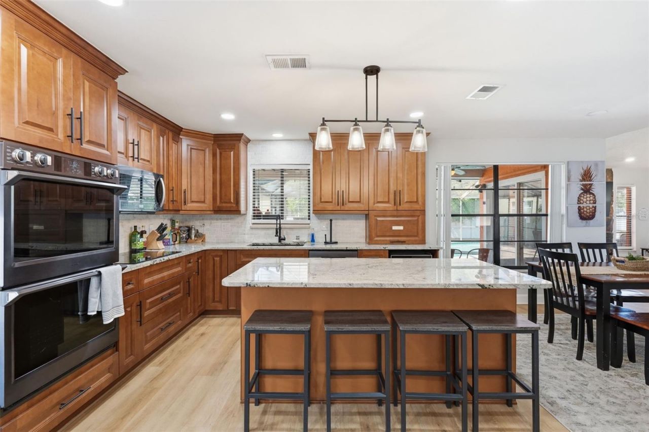 12762 98th Street , Largo, FL 33773 Photo