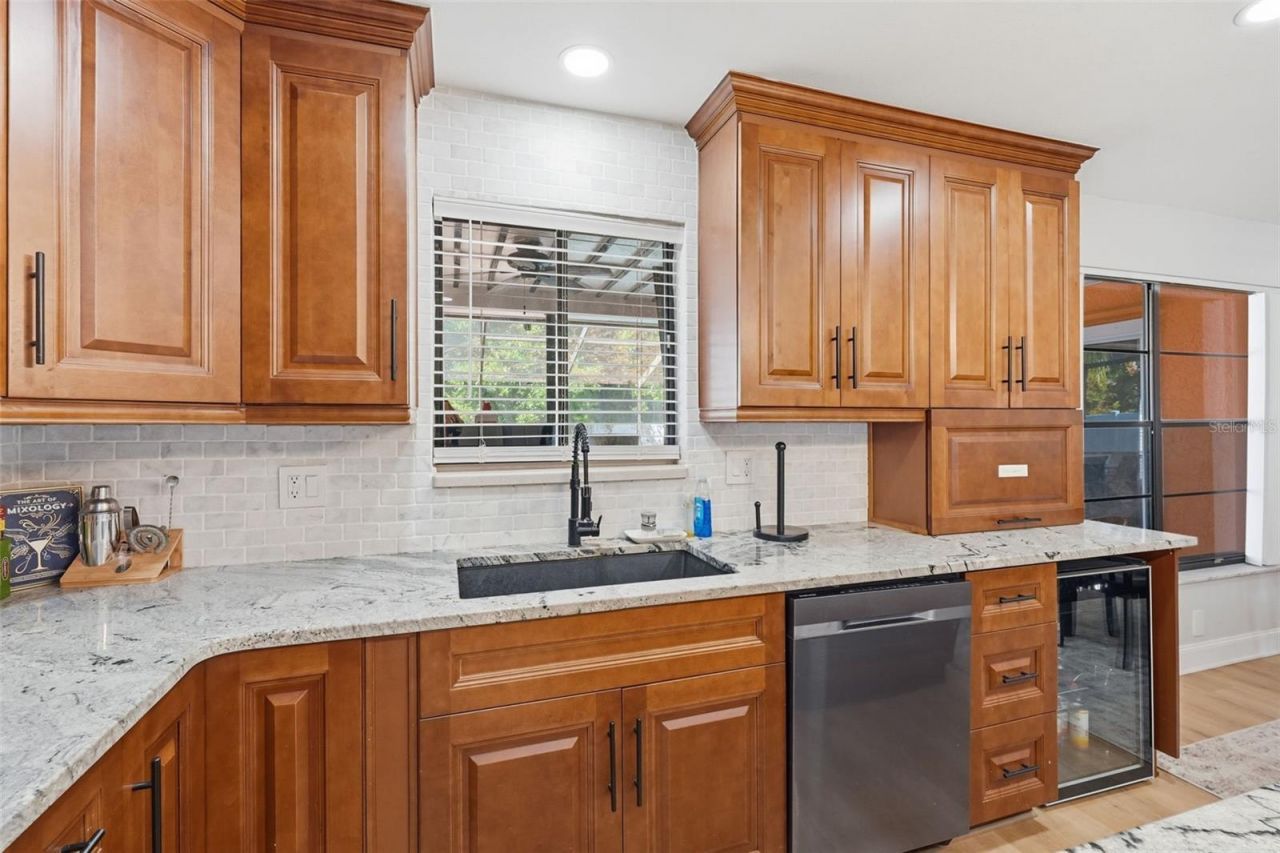 12762 98th Street , Largo, FL 33773 Photo