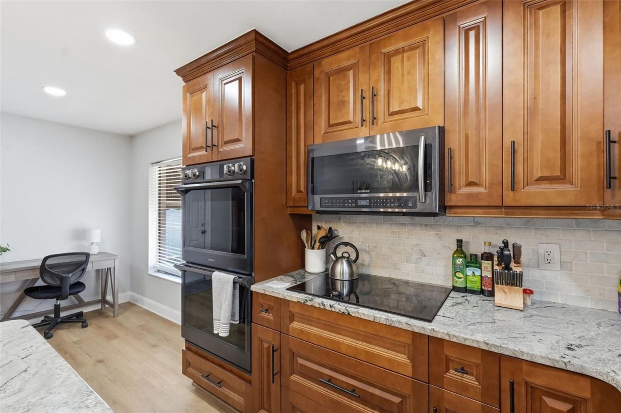 12762 98th Street , Largo, FL 33773 Photo