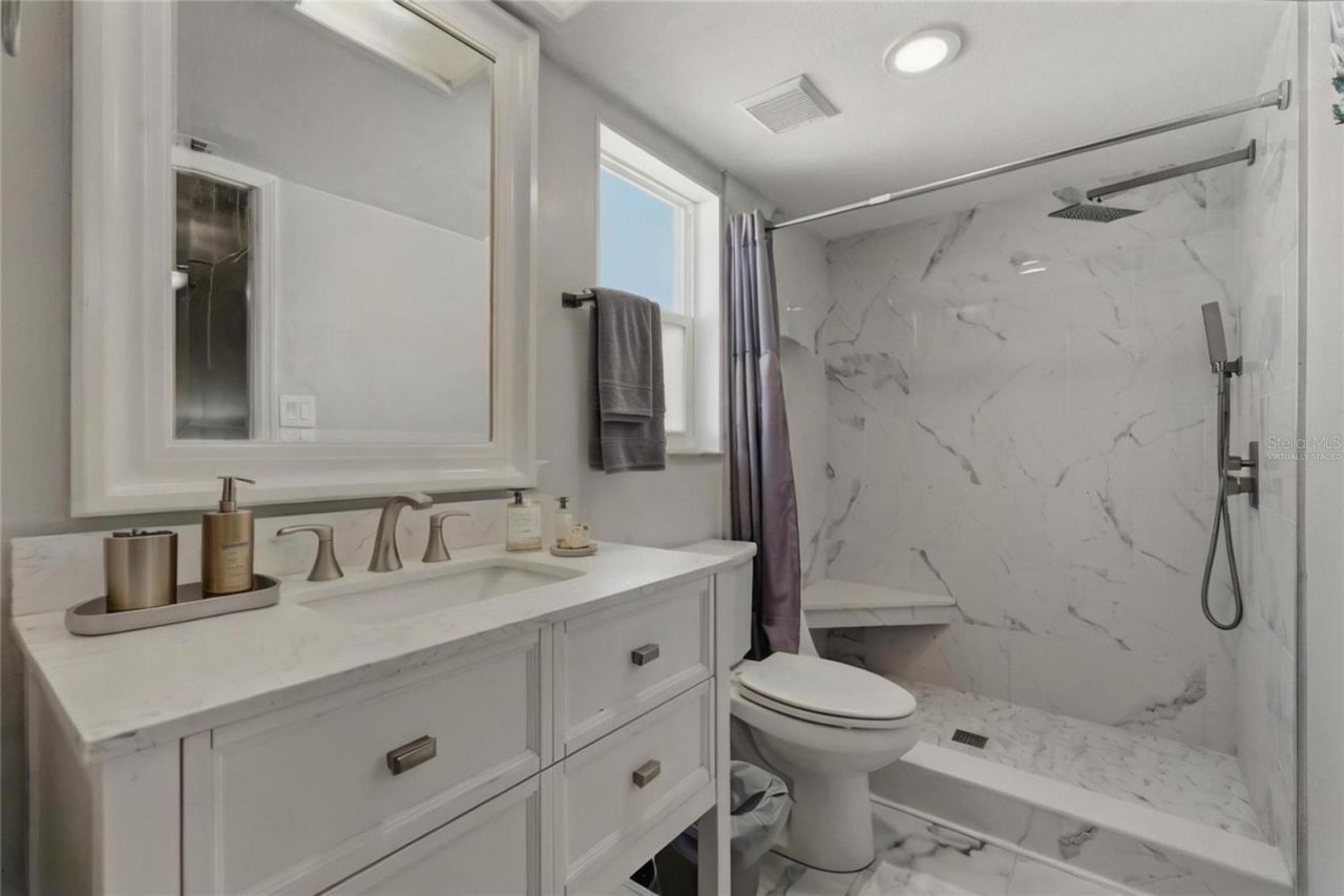 12762 98th Street , Largo, FL 33773 Photo