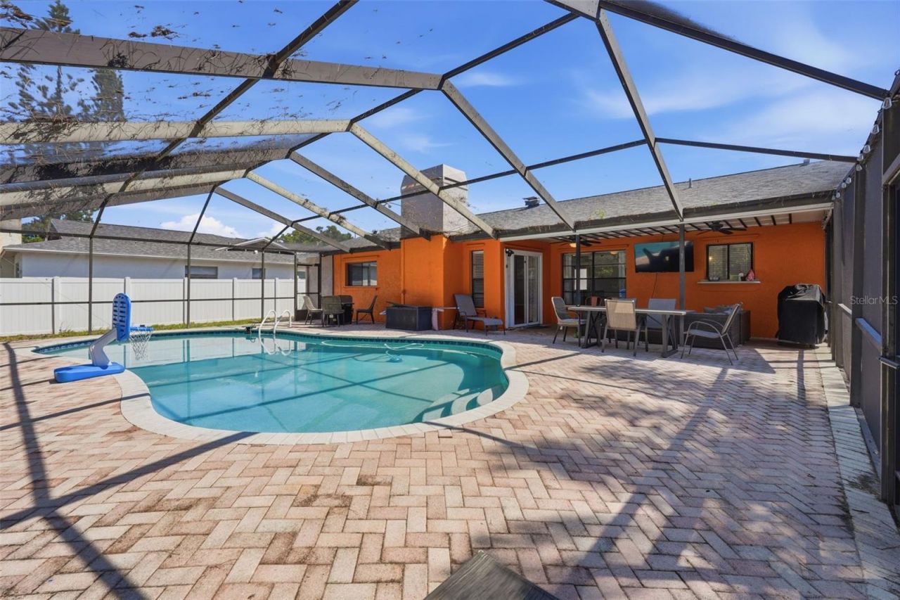 12762 98th Street , Largo, FL 33773 Photo