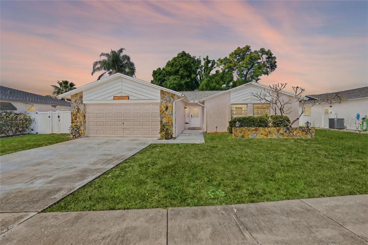 12762 98th Street , Largo, FL 33773 Photo