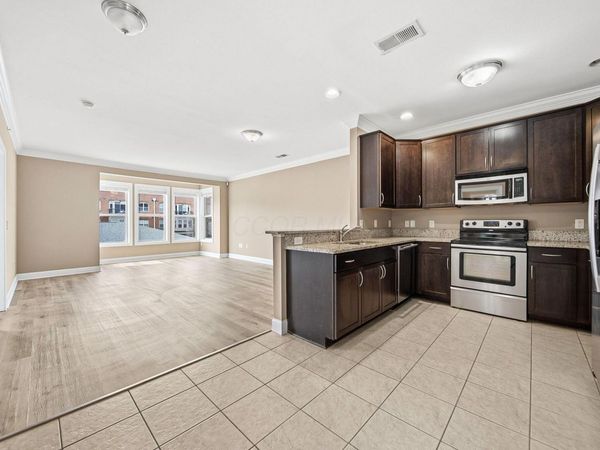 925 Ingleside Avenue , Unit 207, Columbus, OH 43215