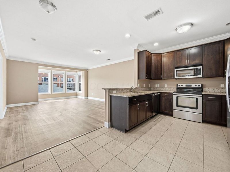 925 Ingleside Avenue , Unit 207, Columbus, OH 43215 Photo 1