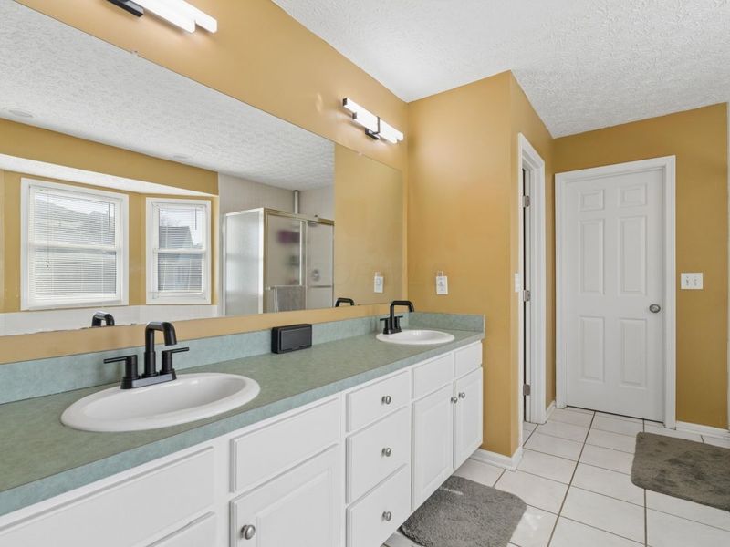 242 Farm Creek Drive, Columbus, OH 43230 Photo 31