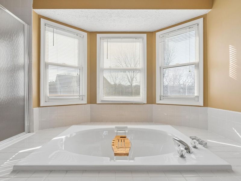 242 Farm Creek Drive, Columbus, OH 43230 Photo 34