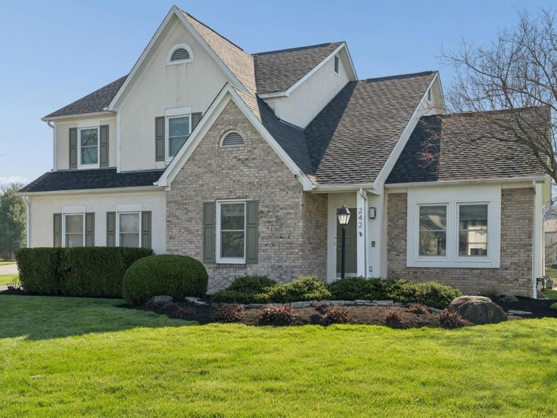 242 Farm Creek Drive, Columbus, OH 43230 Photo 4