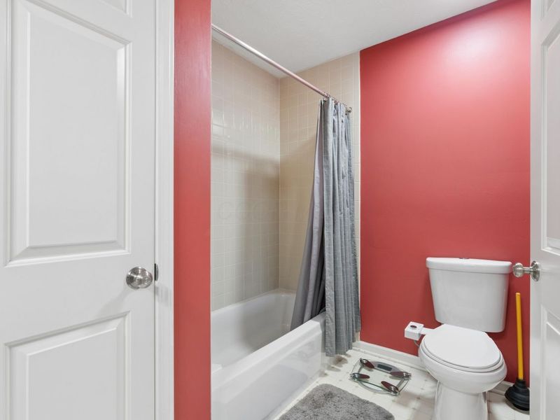 242 Farm Creek Drive, Columbus, OH 43230 Photo 40