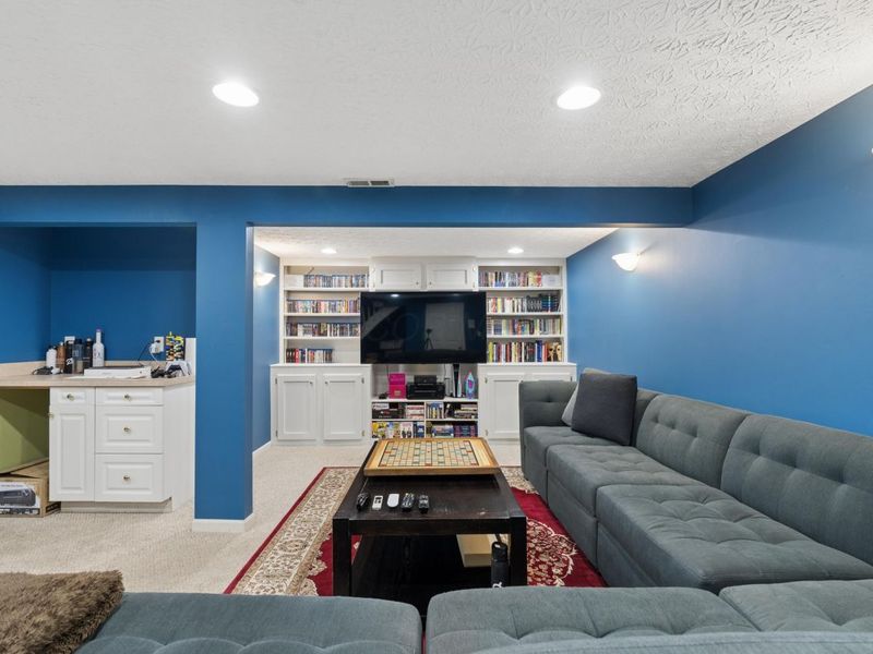 242 Farm Creek Drive, Columbus, OH 43230 Photo 46