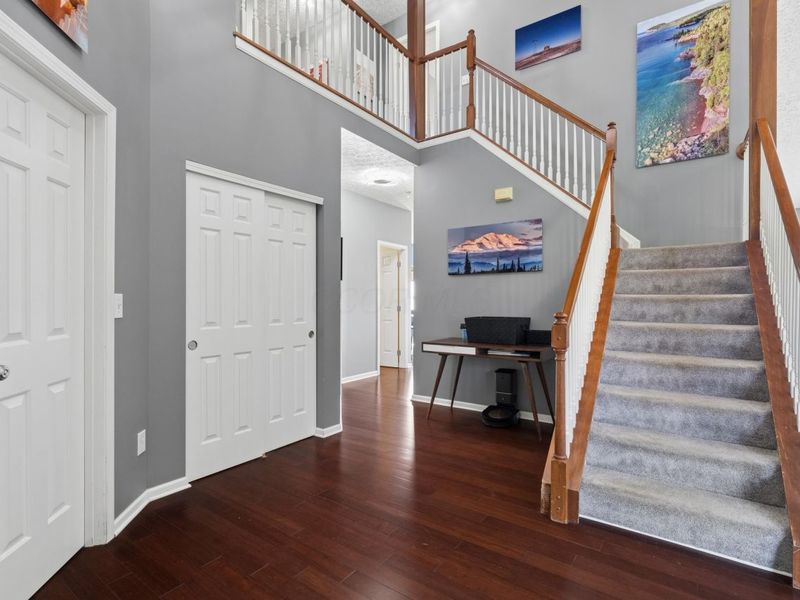 242 Farm Creek Drive, Columbus, OH 43230 Photo 7