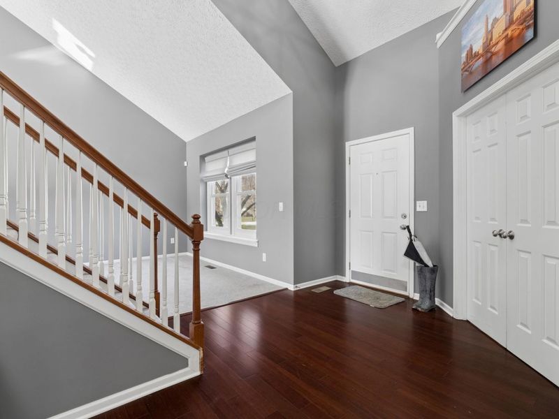 242 Farm Creek Drive, Columbus, OH 43230 Photo 8