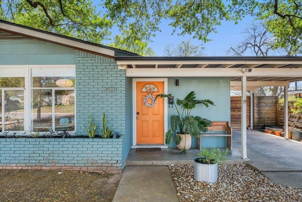 2011 Eaton Ln, Austin, TX 78723 Main Photo