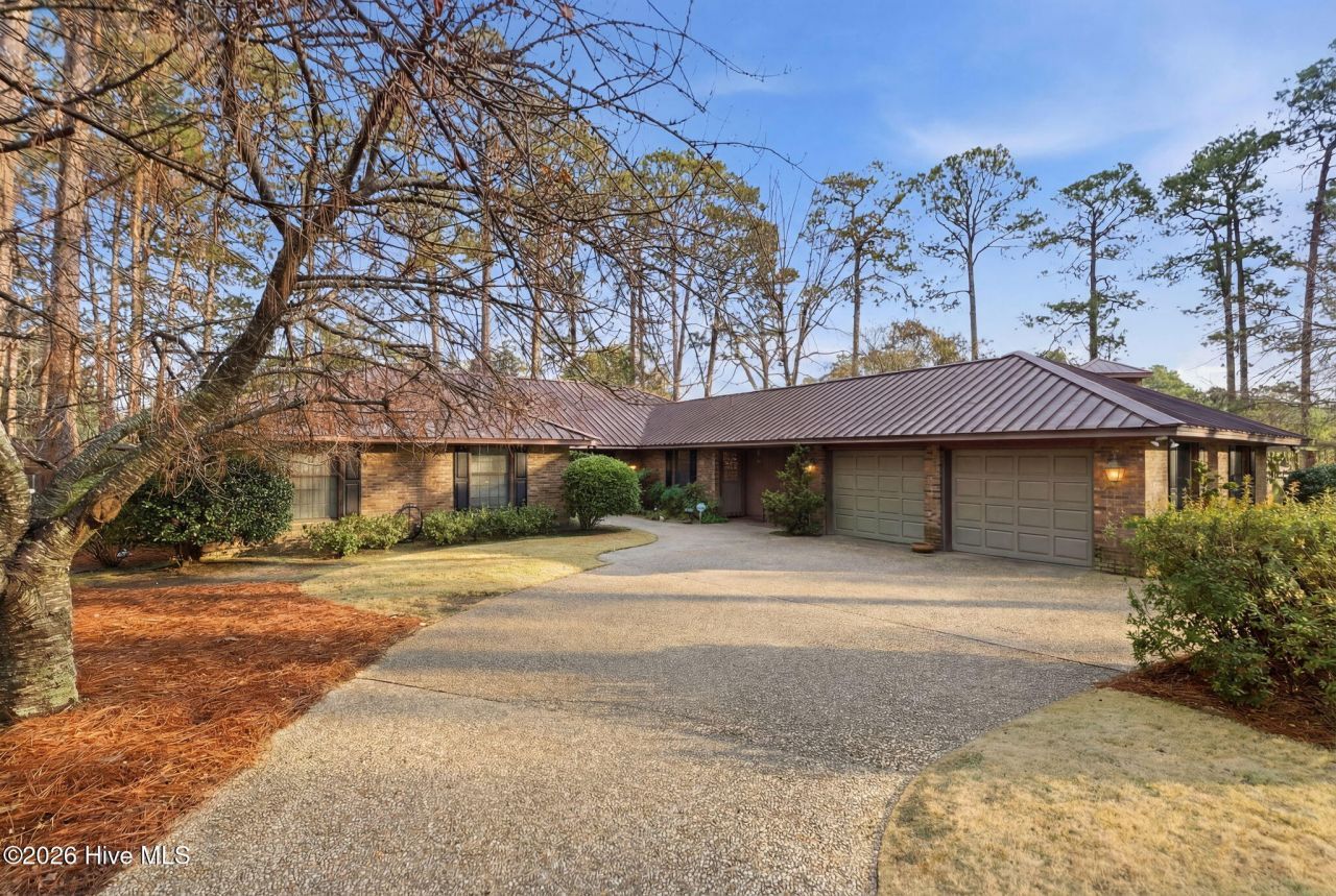 205 Baltusrol Lane, Pinehurst, NC 28374 Main Photo