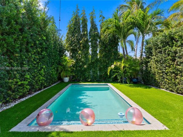 2420 SW 16th Ct, Unit 2420, Miami, FL 33145